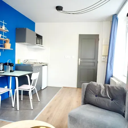 La Bonbonniere, Bleue Ou Rose *