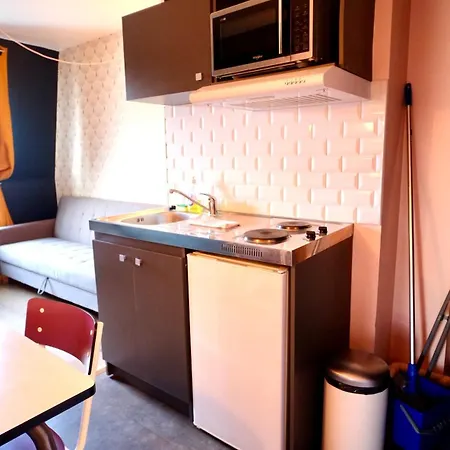 La Bonbonniere, Bleue Ou Rose Caen